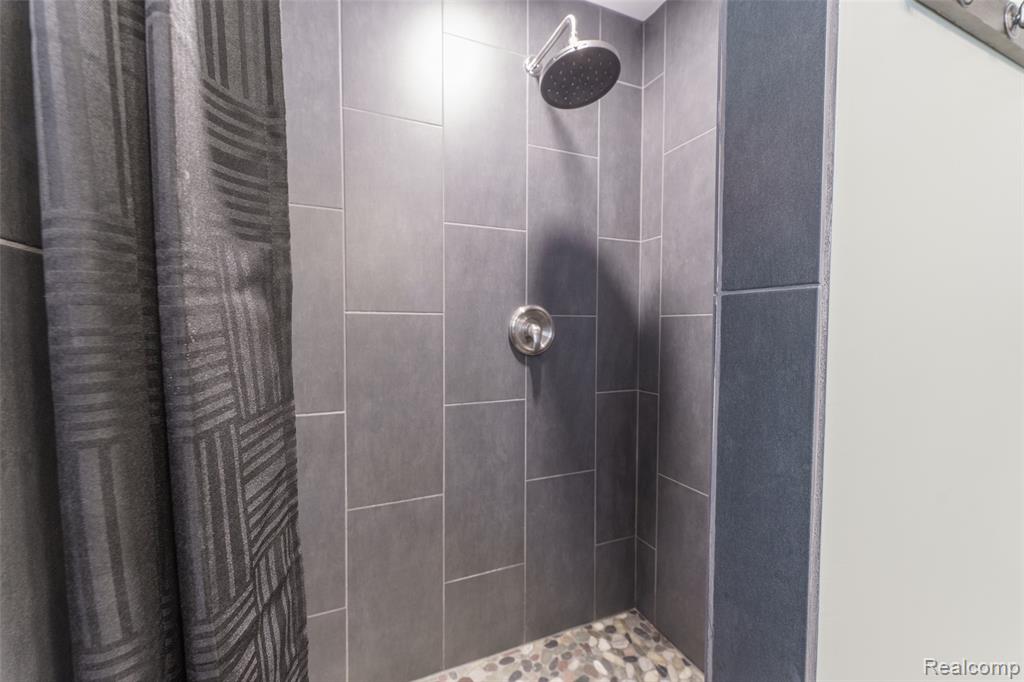 18999 Weller Road, Gregory, MI 48137 — Photo 24