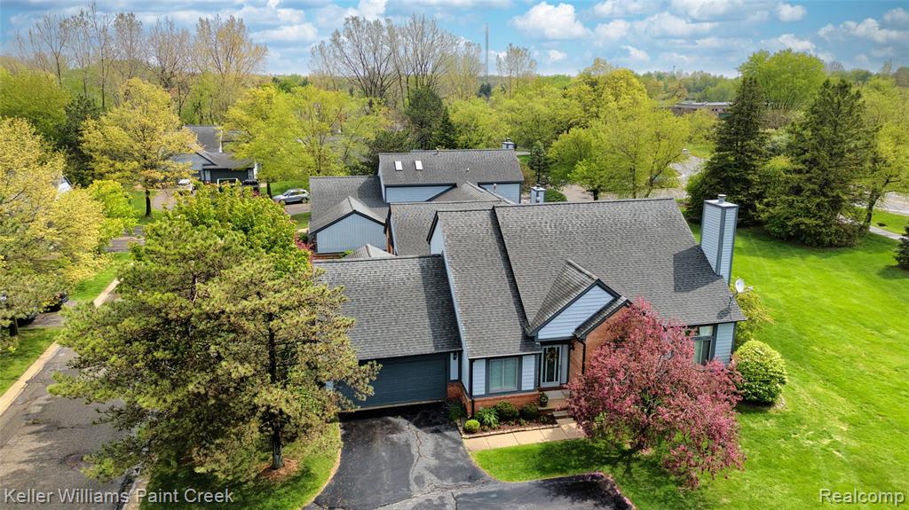 2799 Lochmoor Boulevard, Lake Orion, MI — Photo 2