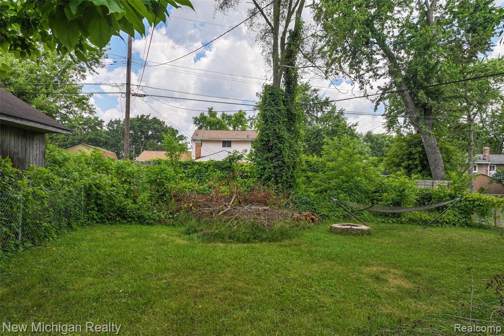 6110 Hackett, Waterford, MI 48327 — Photo 9