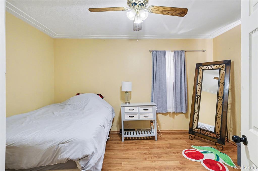 5091 W Carpenter Road, Flint, MI 48504 — Photo 16