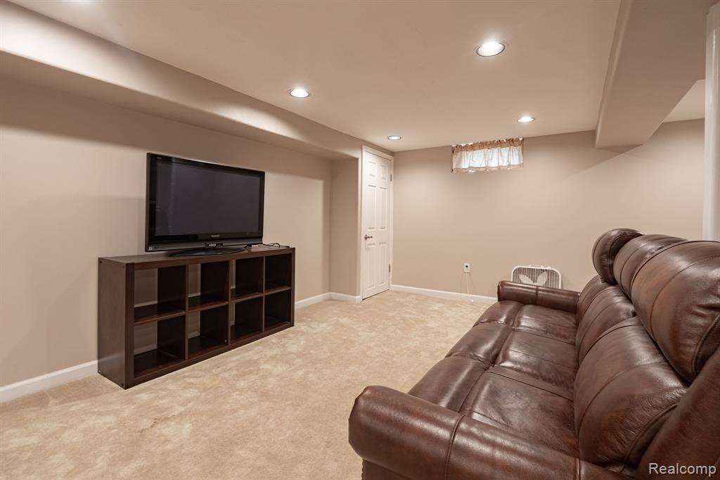 6905 Lathers Street, Garden City, MI — Photo 22