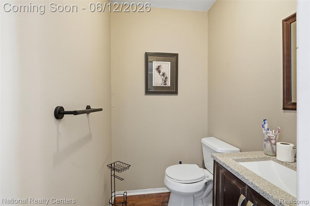 45375 Ronnen Drive, Macomb, MI 48044 — Photo 16