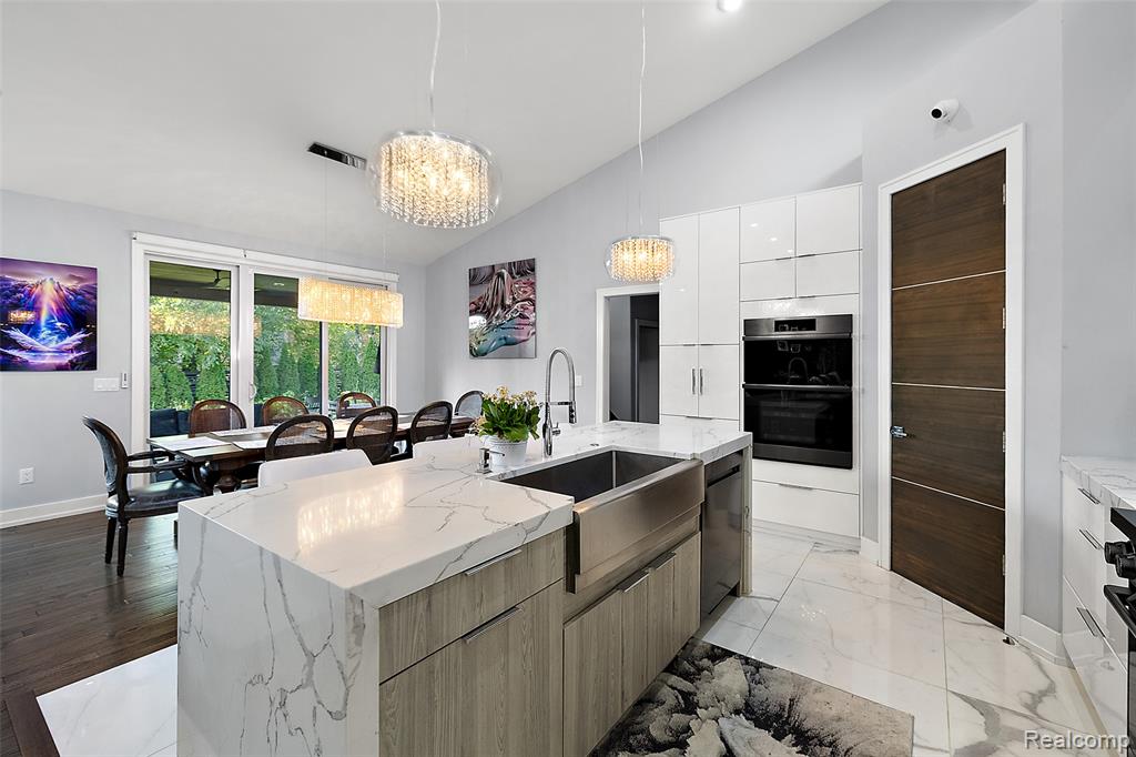 16281 Buckingham Avenue, Beverly Hills, MI 48009 — Photo 11