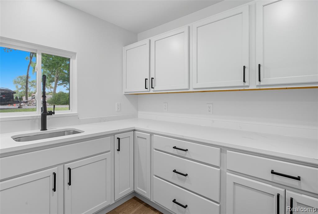 5190 Westcombe Lane, West Bloomfield, MI 48324 — Photo 10