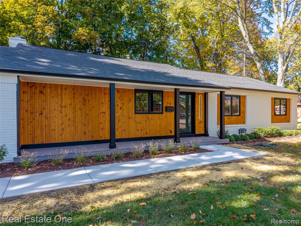 786 S Cranbrook Road, Bloomfield Hills, MI 48301 — Photo 2