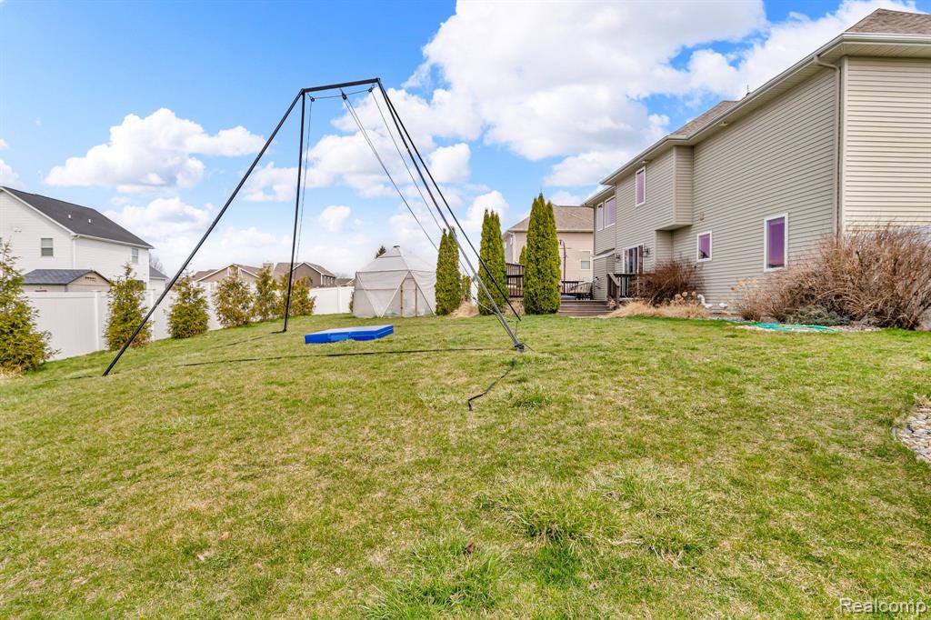 5274 STILLWATER Road, Bay City, MI 48706 — Photo 24
