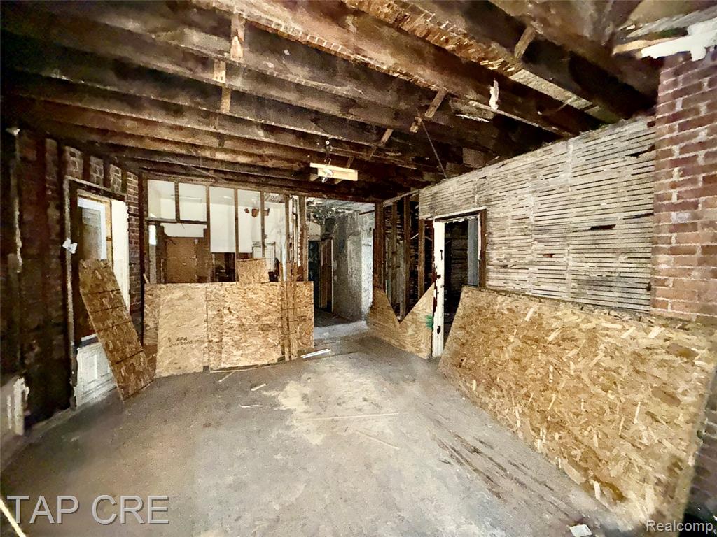 1104 E Grand Boulevard, Detroit, MI 48207 — Photo 5