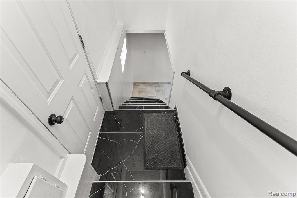 28466 Balmoral Street, Garden City, MI — Photo 19