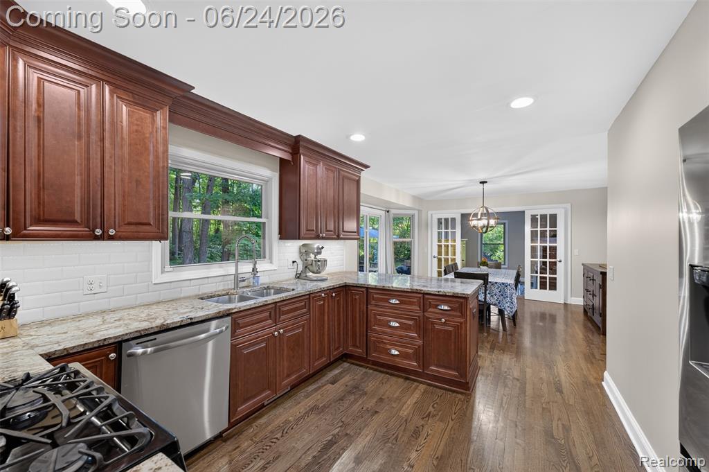 7556 Olde Sturbridge Trail, Clarkston, MI 48348 — Photo 10