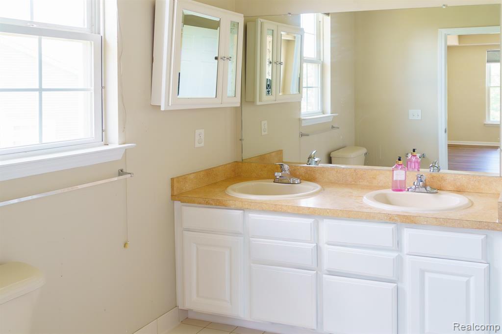1803 Pinecroft Drive, Canton, MI 48188 — Photo 24