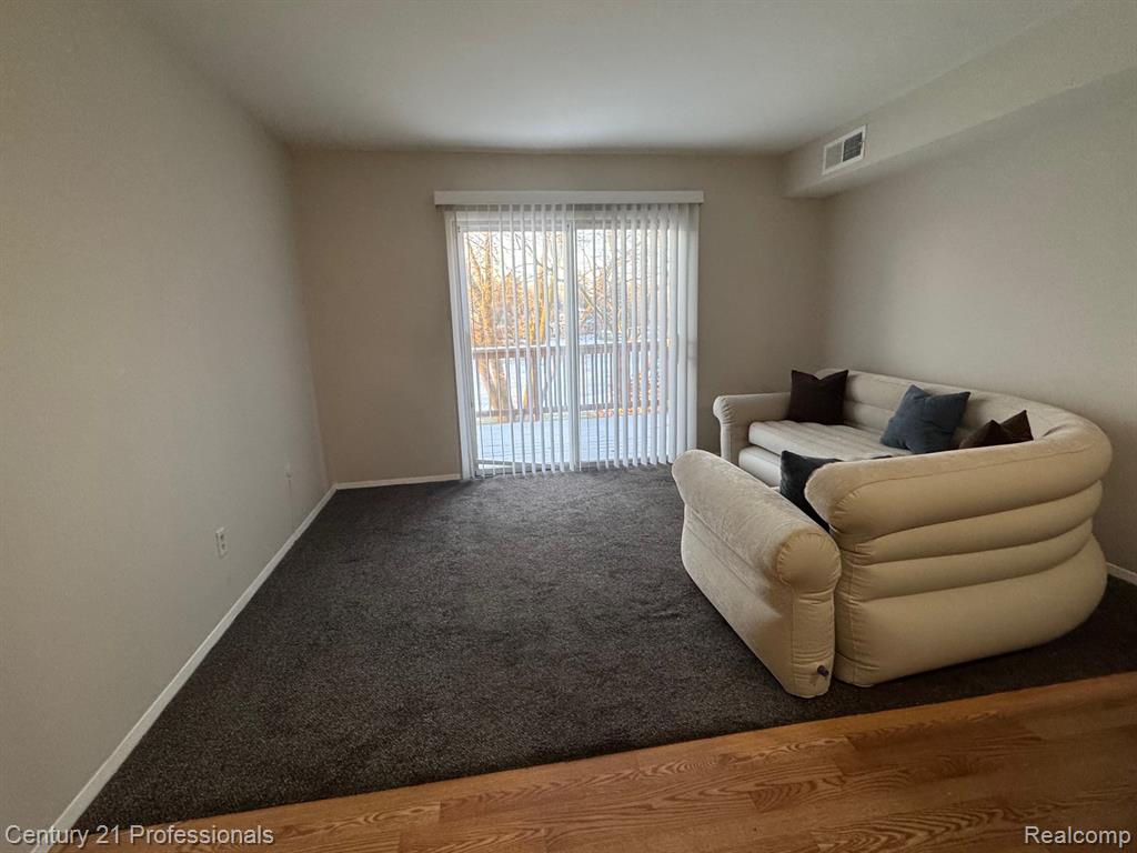 966 Bloomfield Village Boulevard, G, Auburn Hills, MI 48326 — Photo 2