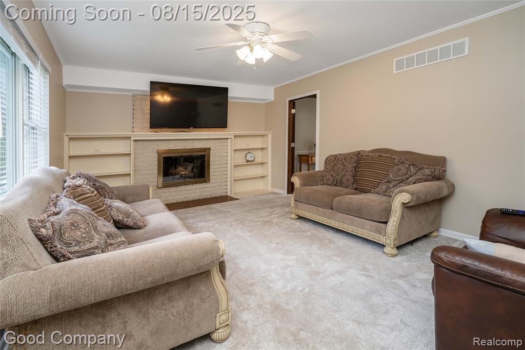 412 Woodlawn Avenue, Royal Oak, MI 48073 — Photo 10