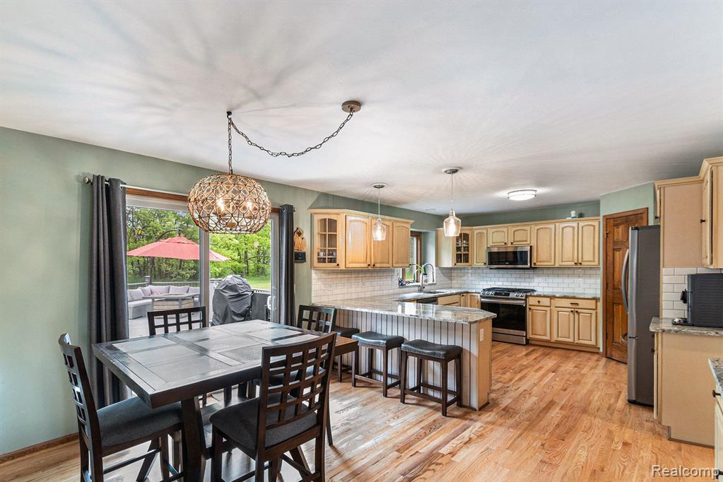 4024 AUSTIN Court, Lapeer, MI 48446 — Photo 4