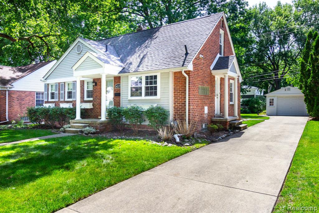 4237 Wakefield Road, Berkley, MI 48072 — Photo 3