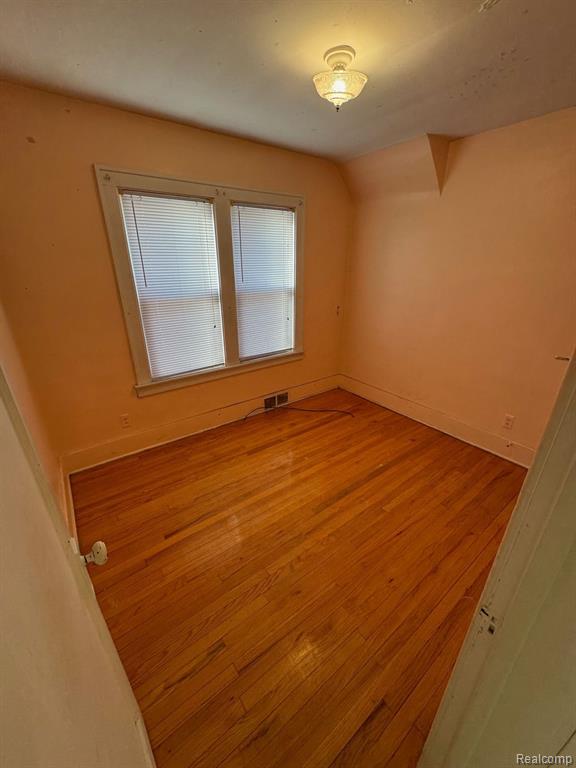 5484 MIDDLESEX Street, Dearborn, MI 48126 — Photo 7