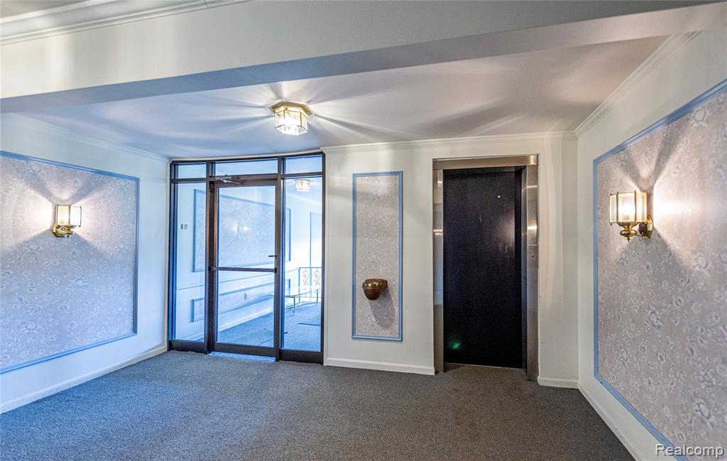 19710 W 13 Mile Road, 201, Beverly Hills, MI 48025 — Photo 25
