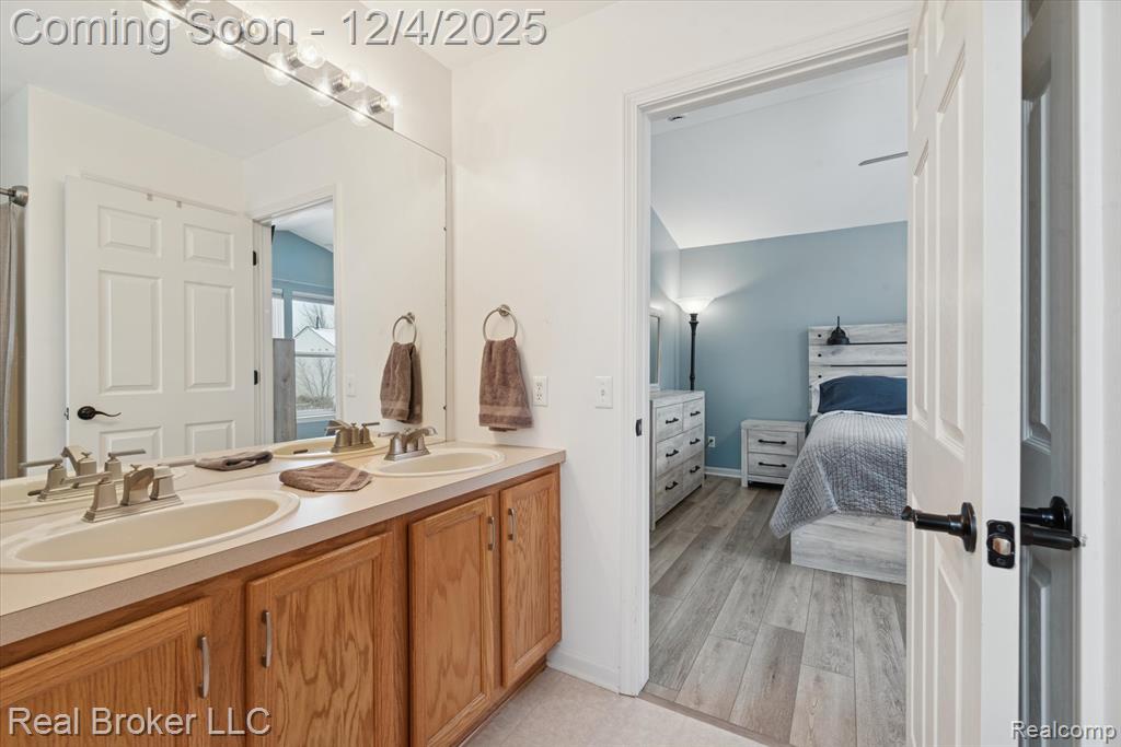 7573 Carlton Drive, Ypsilanti, MI 48197 — Photo 33