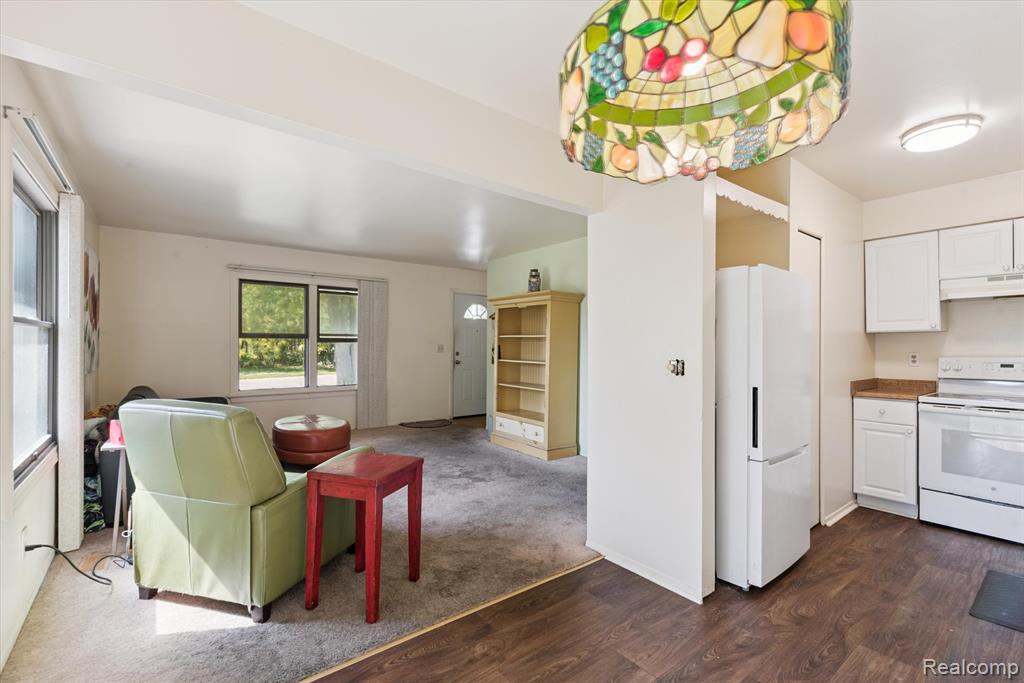8346 Lakeview Drive, Ypsilanti, MI 48198 — Photo 15