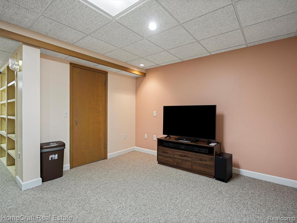 44217 DARTMOUTH Street, Canton, MI 48188 — Photo 41