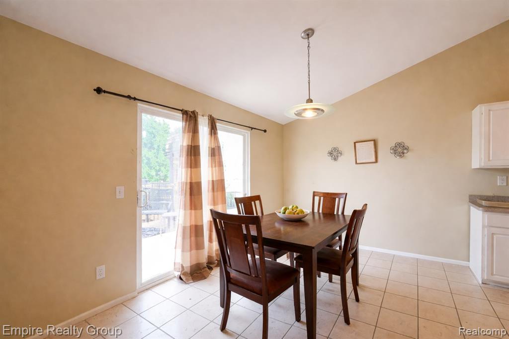 12330 Hickory E, Utica, MI 48315 — Photo 27