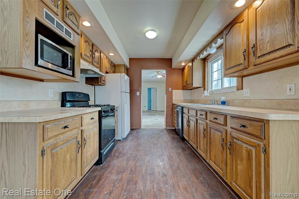 55 Mouton Drive, Orion, MI 48362 — Photo 20
