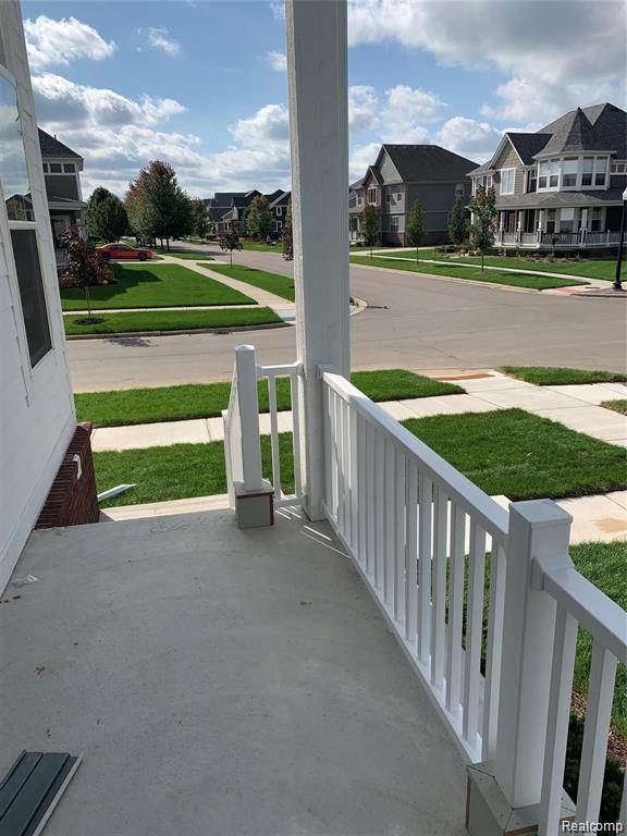 53502 CHAMPLAIN Street, Macomb, MI 48042 — Photo 13