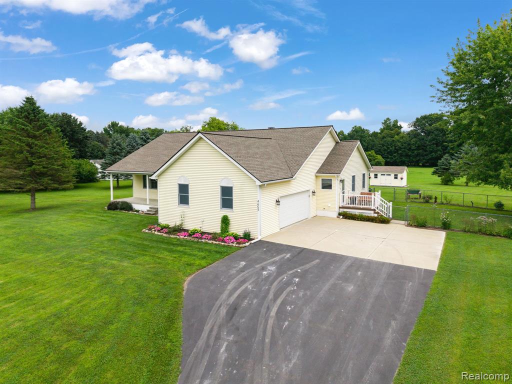 4653 6 Mile Road, South Lyon, MI 48178 — Photo 2