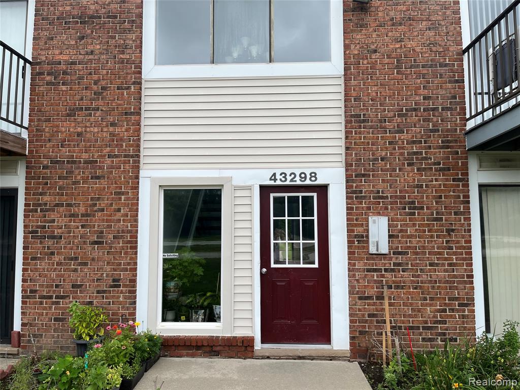 43298 Mound #206 Road, Sterling Heights, MI 48314 — Photo 2