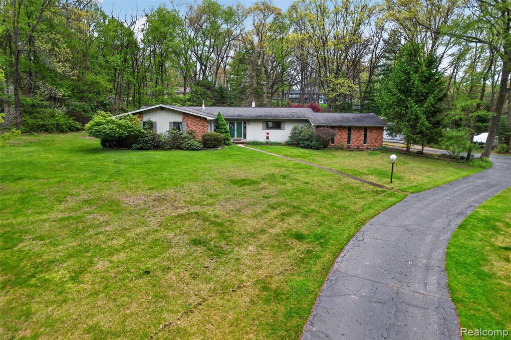 10467 McGregor Road, Pinckney, MI 48169 — Photo 4