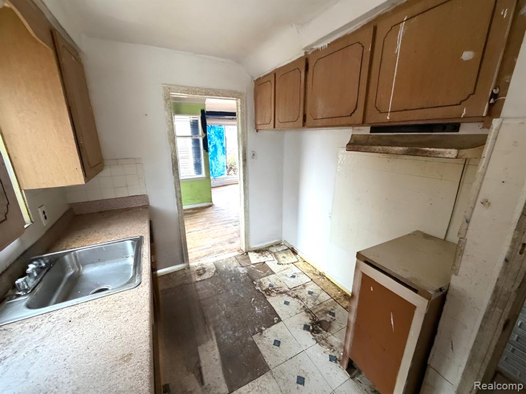 23450 Margareta Street, Detroit, MI 48219 — Photo 6