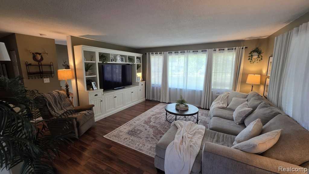 2201 Maple Grove Road, Jackson, MI 49201 — Photo 3