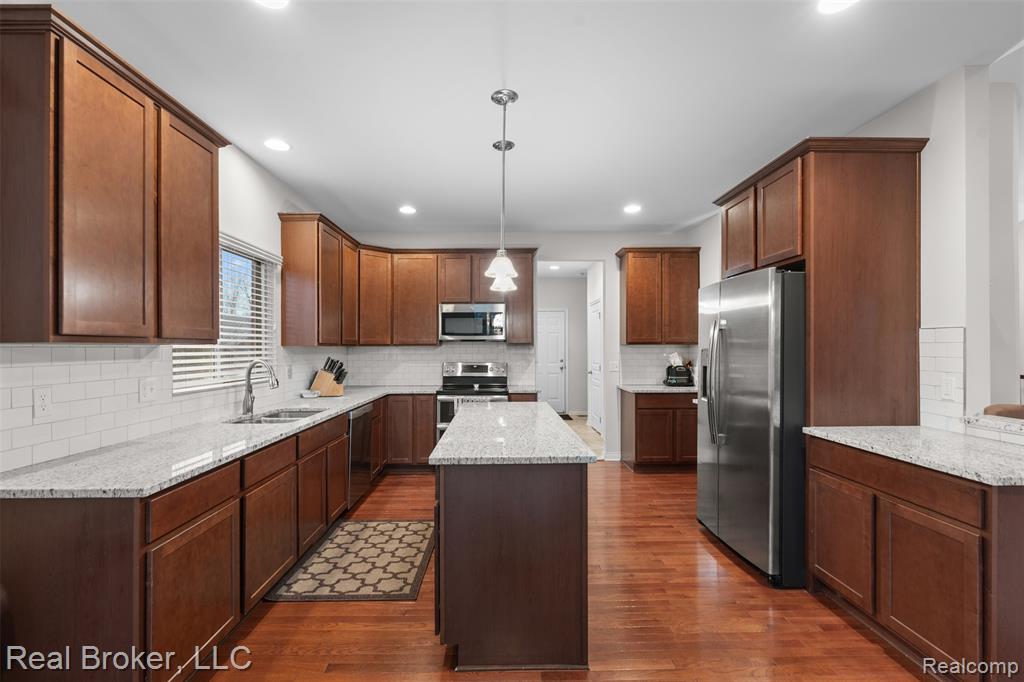 5439 Morgan Lake Drive, Clarkston, MI 48348 — Photo 14