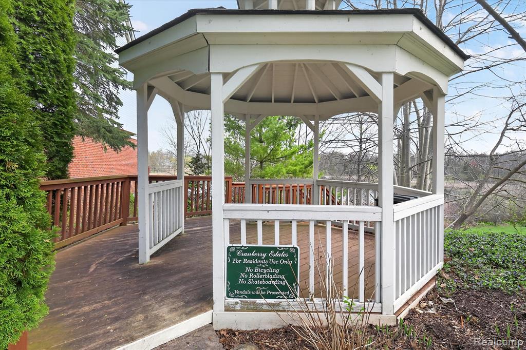 3226 Estate View Court, Commerce Twp, MI 48382 — Photo 55