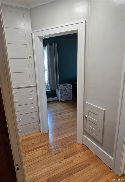 22911 Maple Avenue, Farmington, MI 48336 — Photo 20