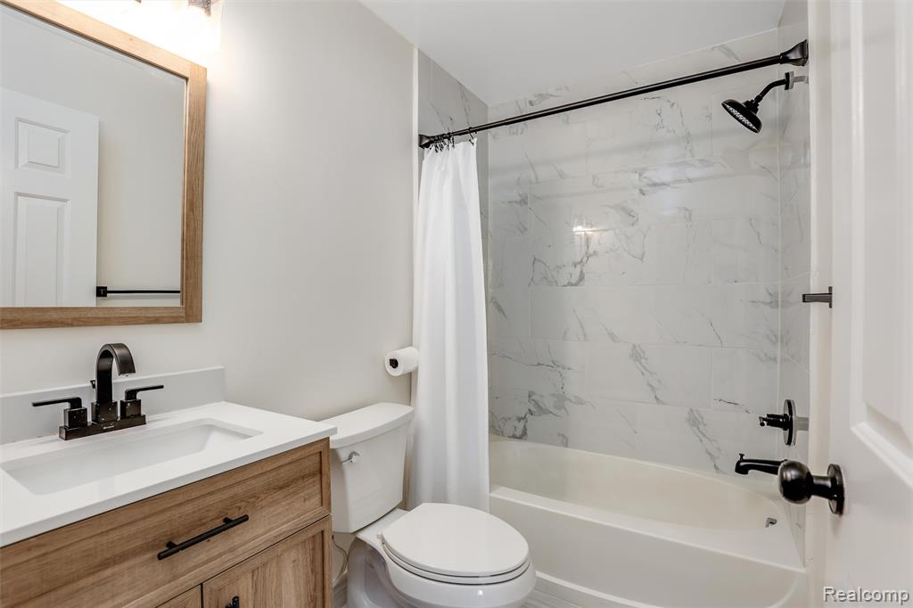 1111 BEAVER Run, Troy, MI 48083 — Photo 10