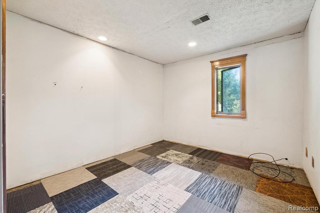 4851 Fox Chapel Drive, Dryden, MI 48428 — Photo 35