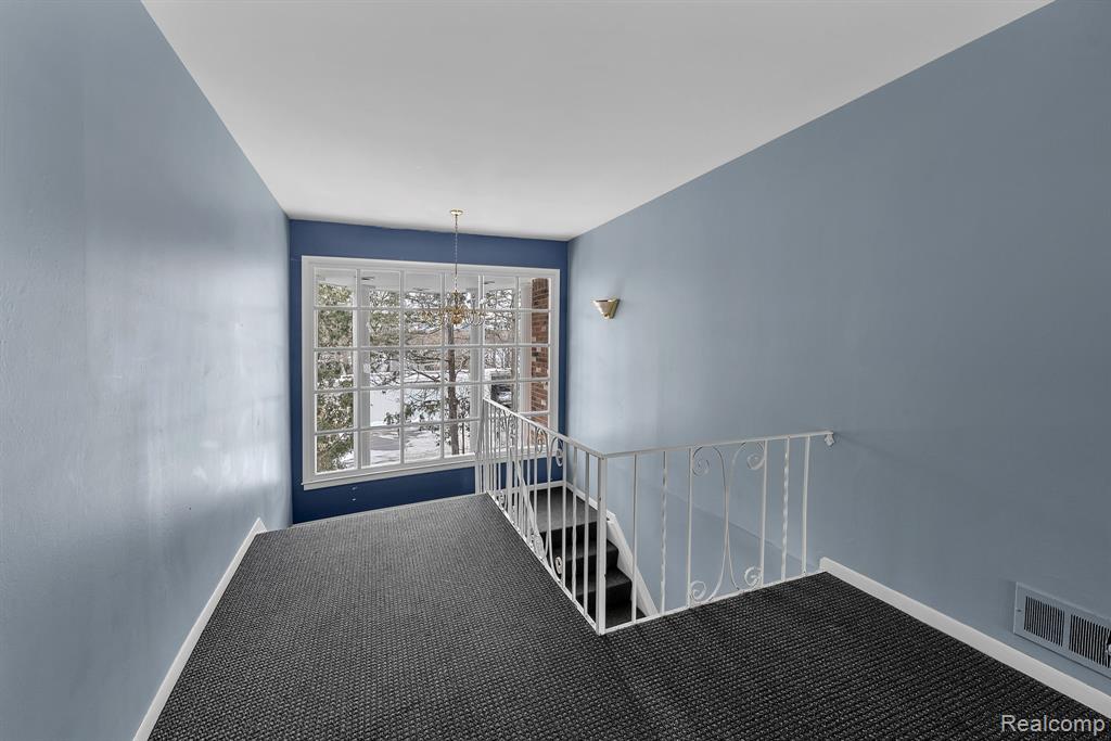 408 Fox Hills #A5 Drive S, Bloomfield Hills, MI 48304 — Photo 10