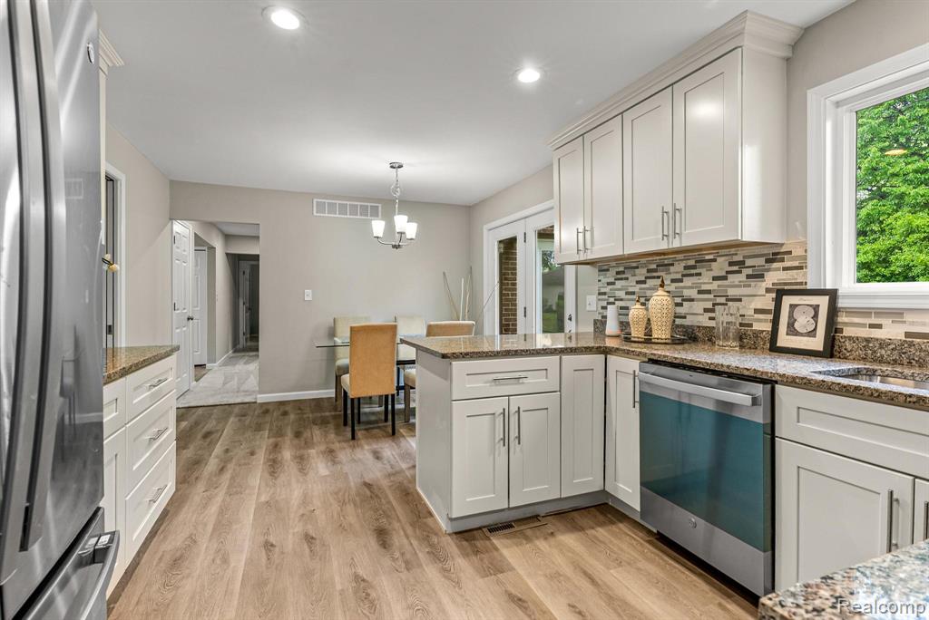 4766 Quarton Road, Bloomfield Hills, MI 48302 — Photo 14
