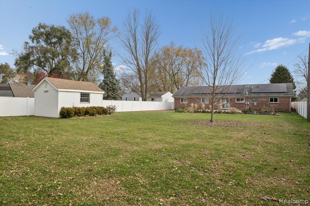 45567 Gable Inn Street, Shelby Twp, MI 48317 — Photo 17