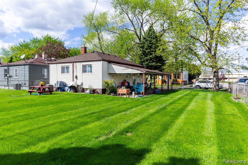 509 Cleophus Parkway, Lincoln Park, MI 48146 — Photo 19