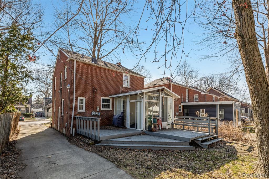 5220 LANNOO Street, Grosse Pointe, MI 48236 — Photo 30