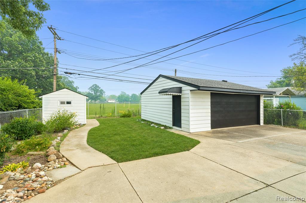 1121 Windham Street, Westland, MI 48186 — Photo 32