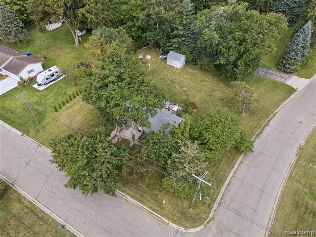 885 E Northfield Avenue, Pontiac, MI 48340 — Photo 30