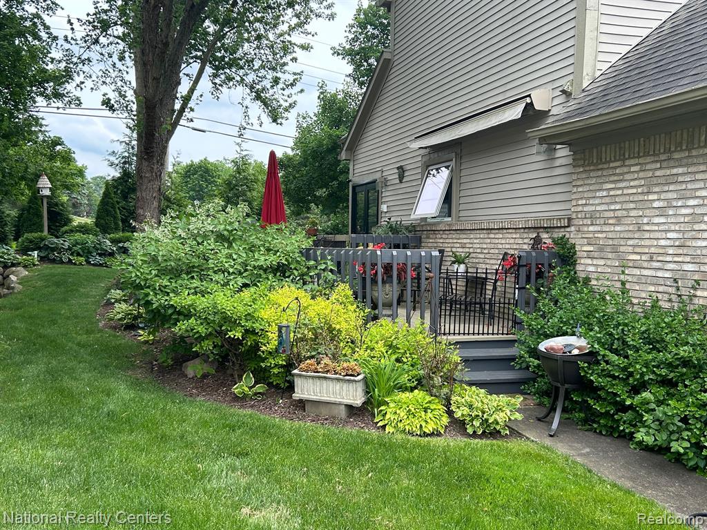 35573 CROSS CREEK N, Farmington Hills, MI 48331 — Photo 85