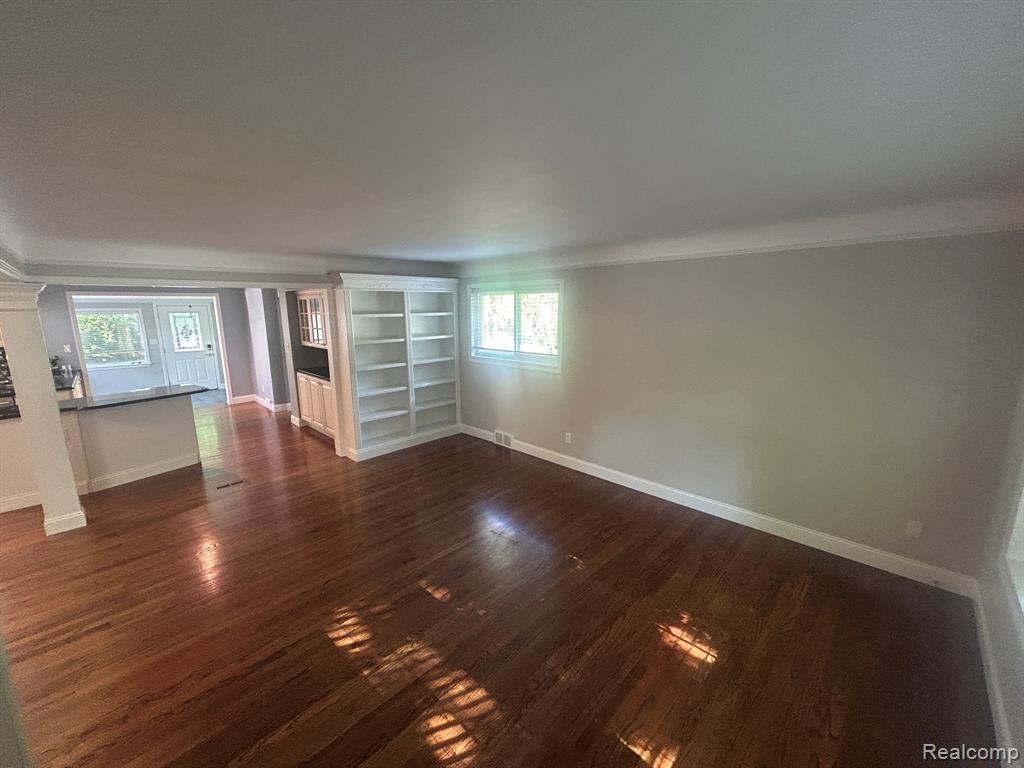 760 S EVERGREEN Street, Plymouth, MI 48170 — Photo 13