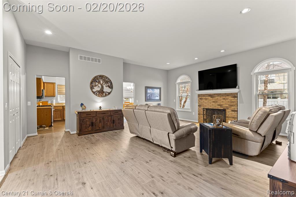 26802 Inverness Street, Woodhaven, MI 48183 — Photo 6