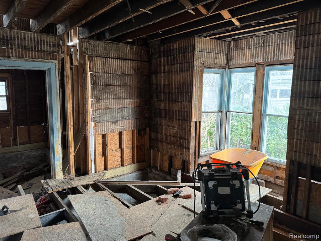 602 N SHIAWASSEE Street, Owosso, MI 48867 — Photo 26