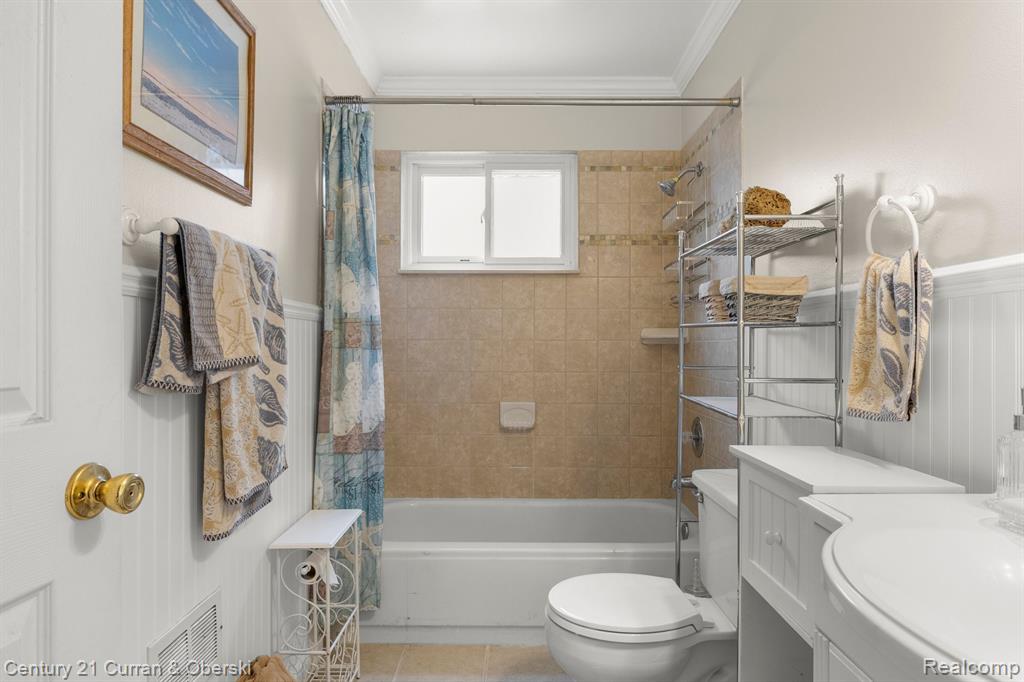 4928 RAYMOND Avenue, Dearborn Heights, MI 48125 — Photo 23