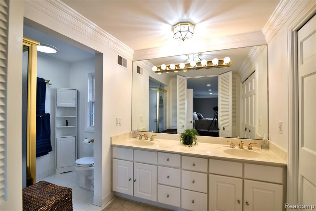 9693 BURNING TREE Drive, Grand Blanc, MI 48439 — Photo 26