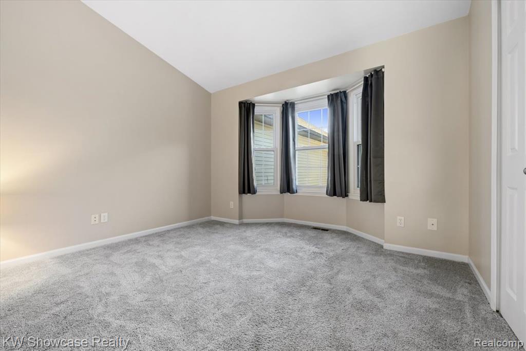1873 N Kenwyck Drive, Ypsilanti, MI 48198 — Photo 17